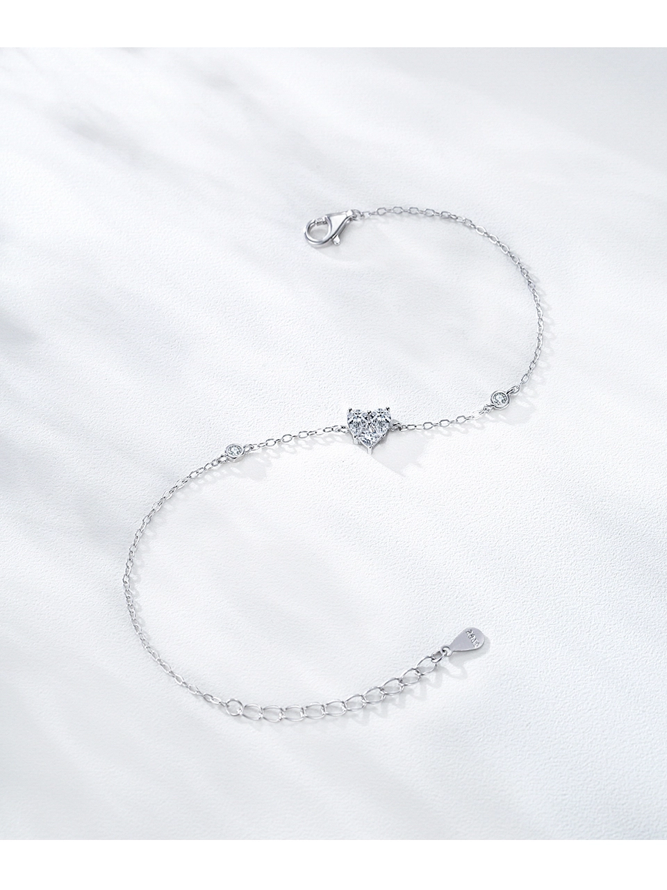 Dazzling Clear Zircon Heart-shaped Chain Bracelet 925 Sterling Silver