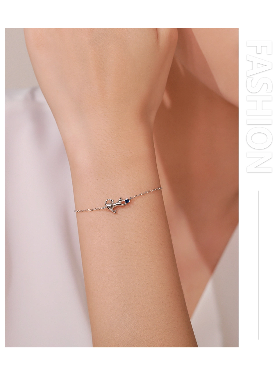 Blue Zircon Ball Lovely Cat Chain Bracelet 925 Sterling Silver