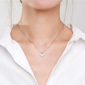 925 Sterling Silver Dazzling Clear CZ Heart Pendant Necklace