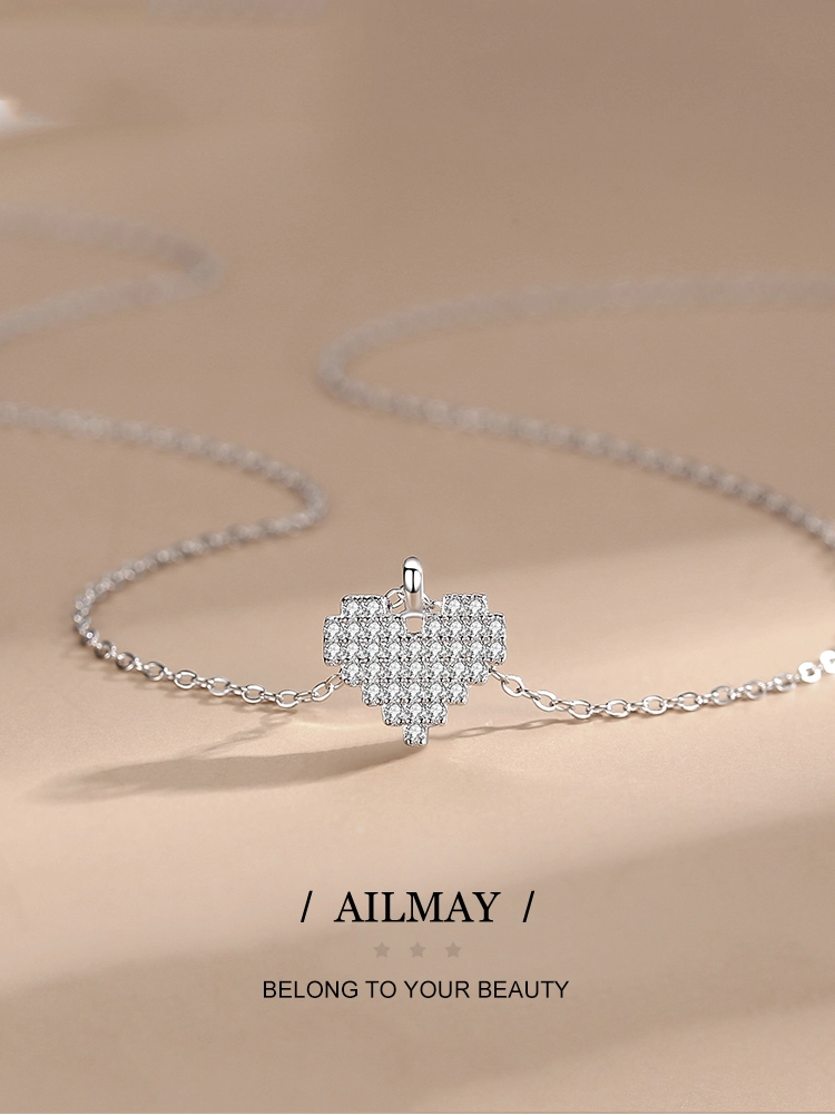 925 Sterling Silver Dazzling Clear CZ Heart Pendant Necklace