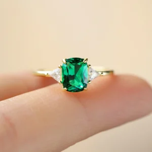 Vintage Emerald Zircon Ring 925 Sterling Silver